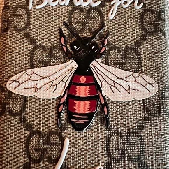 Gucci iPhone 7/8 Phone Case GG Blind For Love Bee Brown NIB - Picture 9 of 13